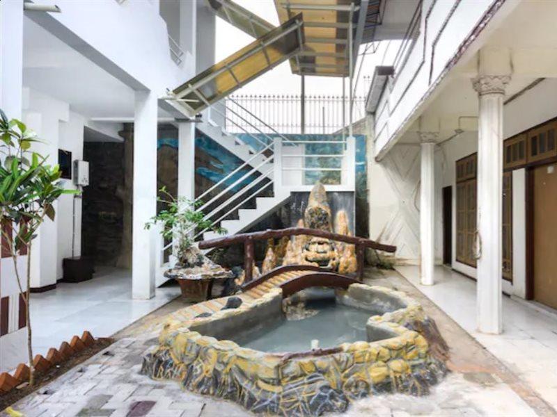 Hotel Reddoorz At Pujon Malang Batu  Exteriér fotografie