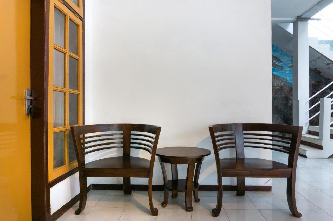 Hotel Reddoorz At Pujon Malang Batu  Exteriér fotografie