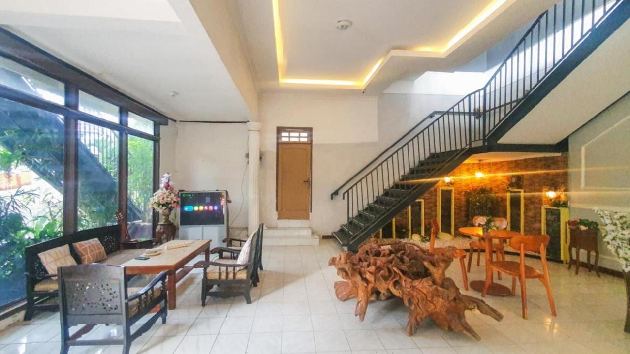 Hotel Reddoorz At Pujon Malang Batu  Exteriér fotografie