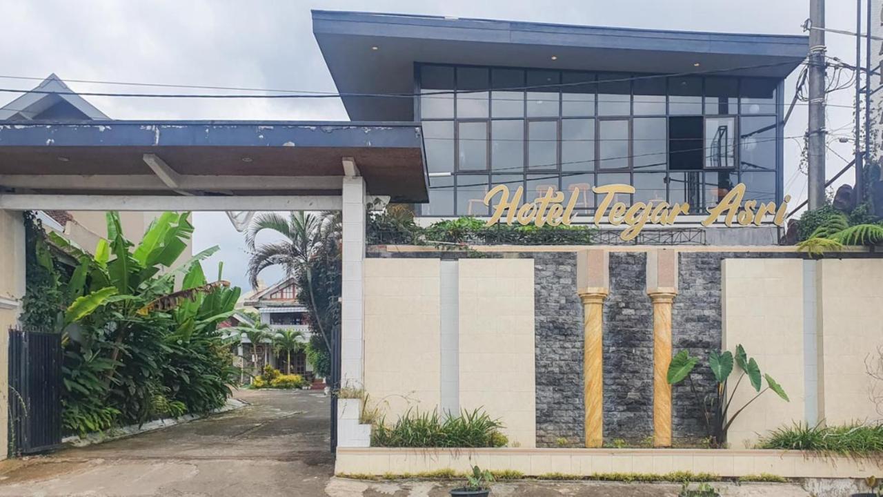 Hotel Reddoorz At Pujon Malang Batu  Exteriér fotografie