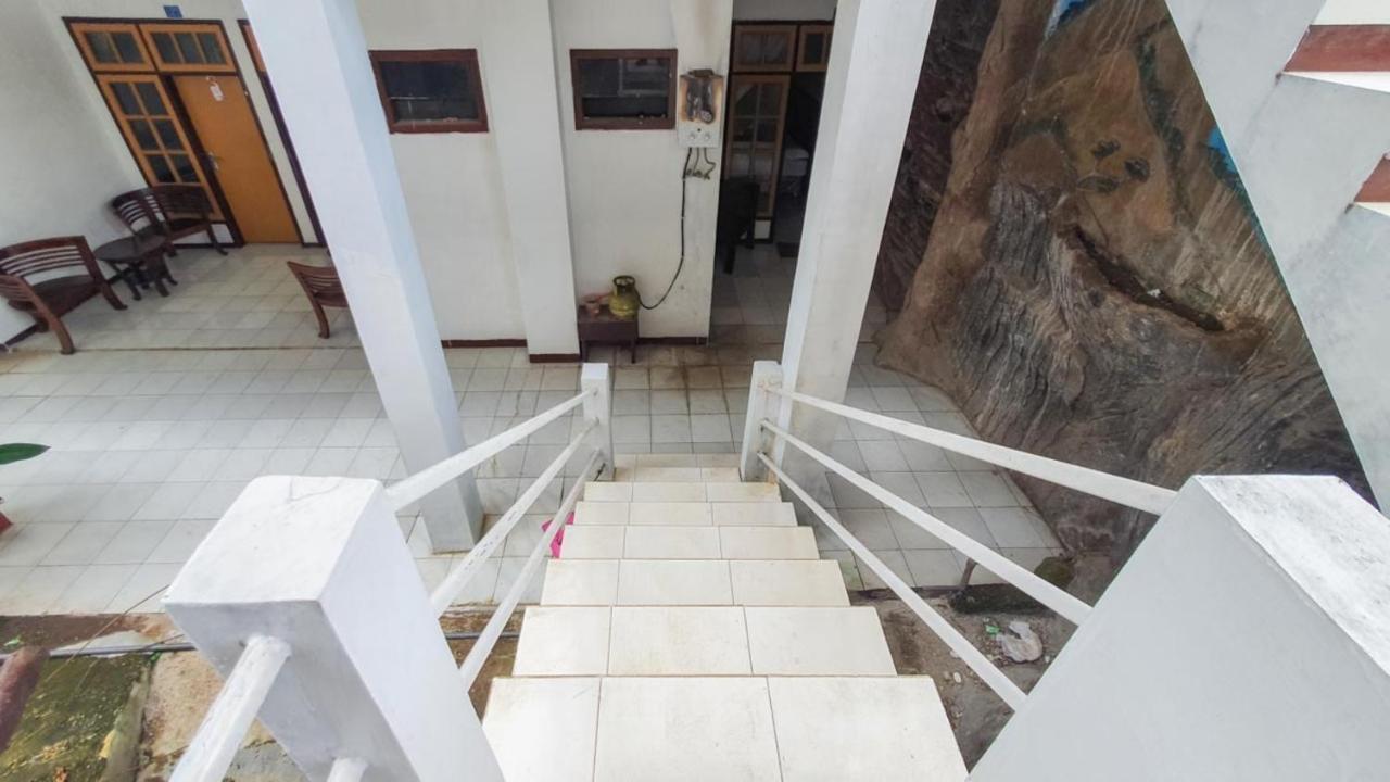 Hotel Reddoorz At Pujon Malang Batu  Exteriér fotografie