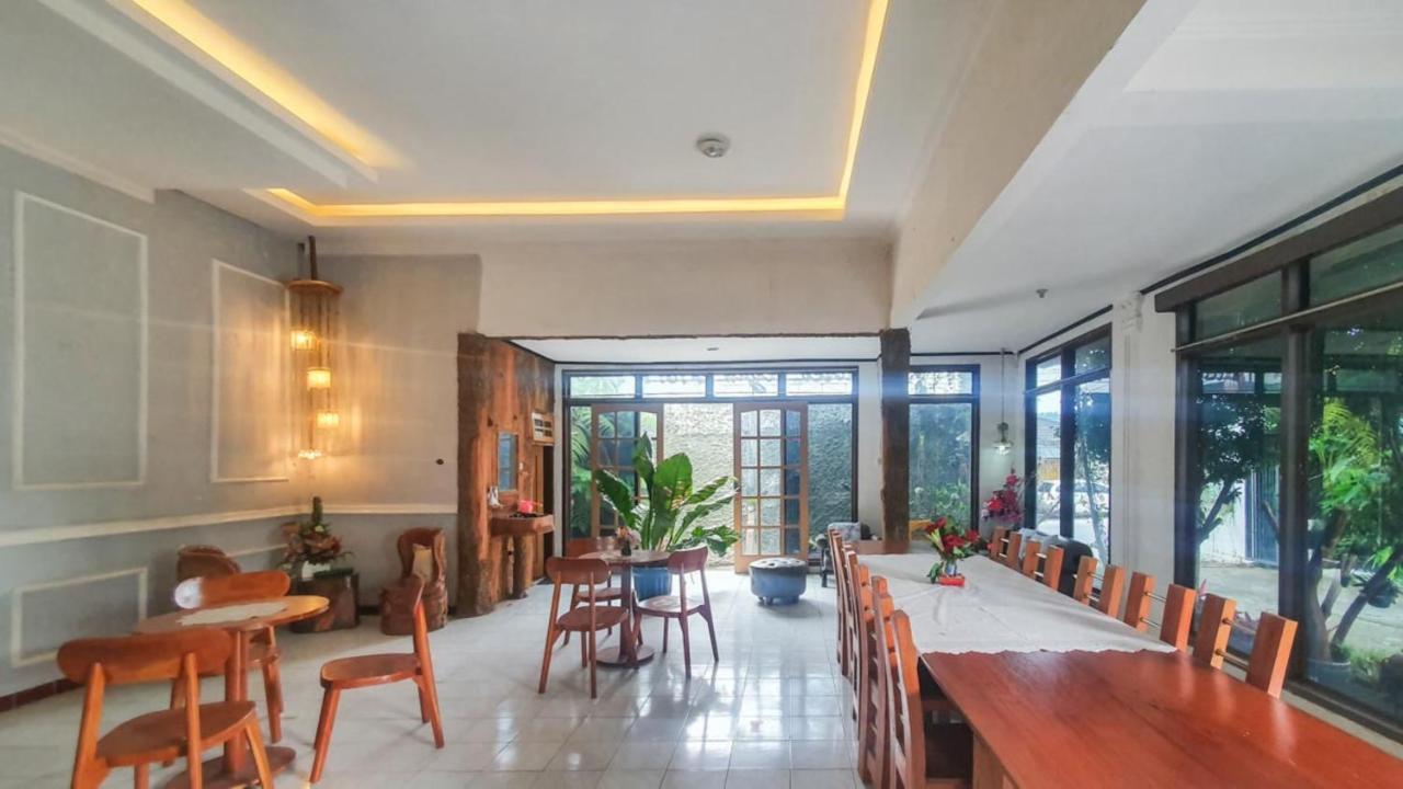 Hotel Reddoorz At Pujon Malang Batu  Exteriér fotografie